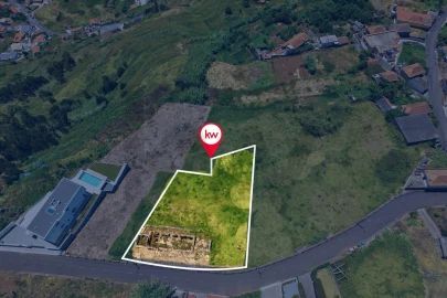 Terreno para Venda em Arco da Calheta