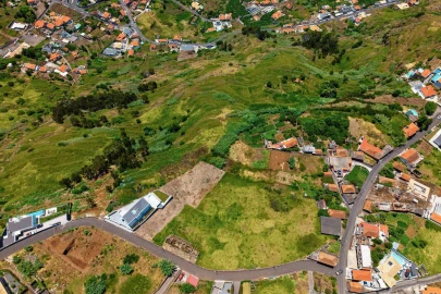 Terreno para Venda em Arco da Calheta