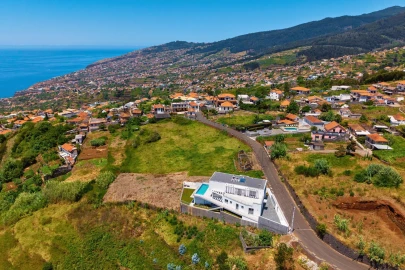 Terreno para Venda em Arco da Calheta