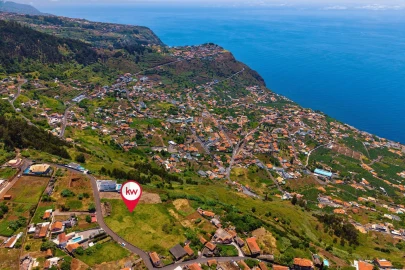 Terreno para Venda em Arco da Calheta