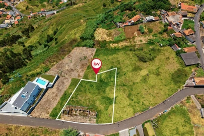 Terreno para Venda em Arco da Calheta