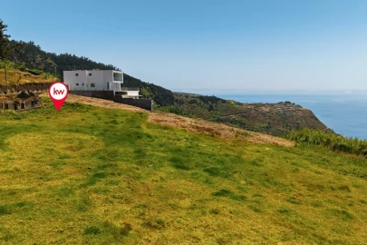 Terreno para Venda em Arco da Calheta