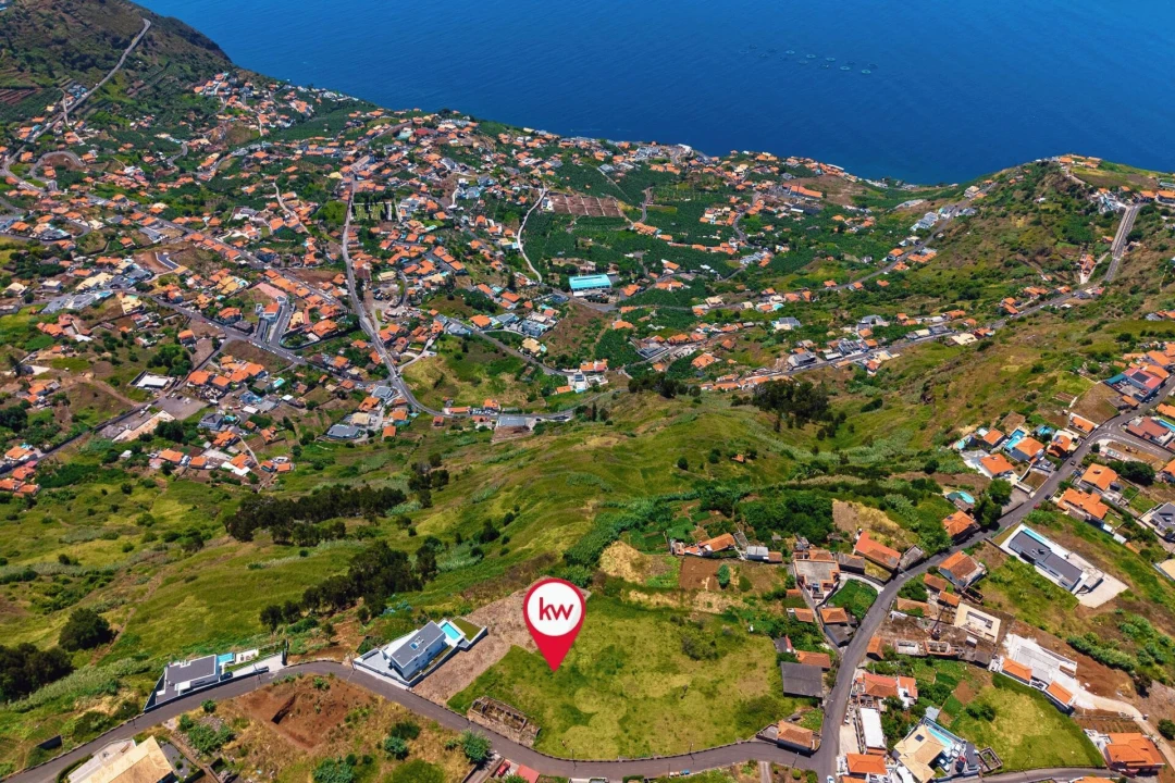 Terreno para Venda em Arco da Calheta Foto 16