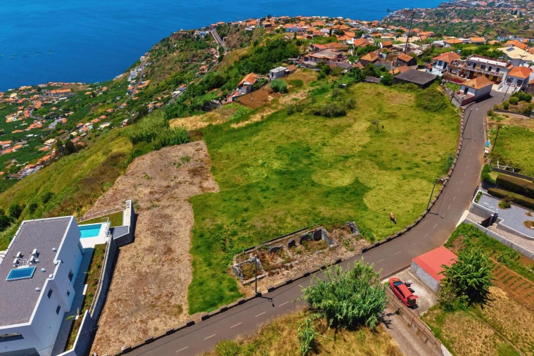 Terreno para Venda em Arco da Calheta Foto 28