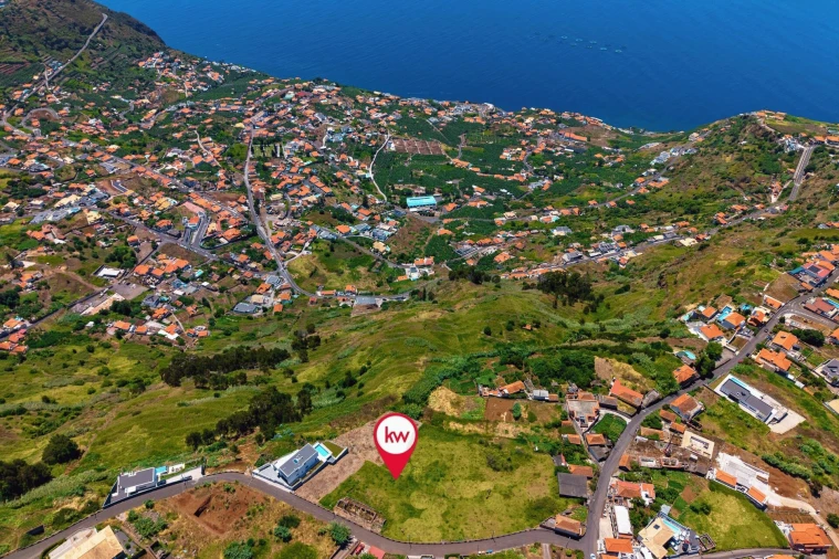 Terreno para Venda em Arco da Calheta Foto 16