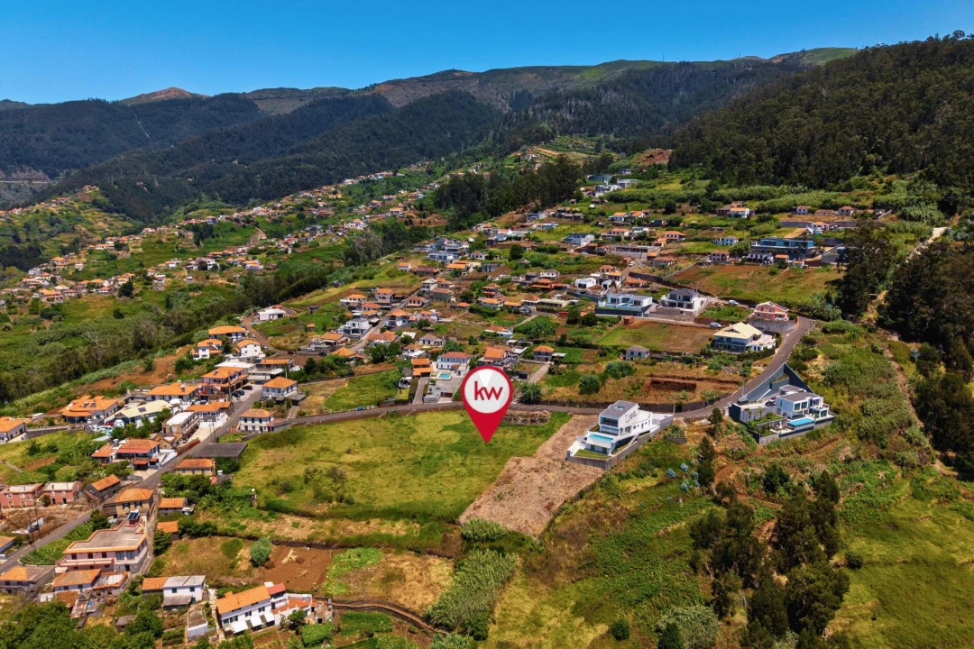 Terreno para Venda em Arco da Calheta Foto 25