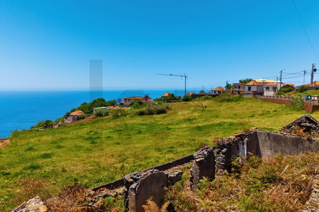 Terreno para Venda em Arco da Calheta Foto 40