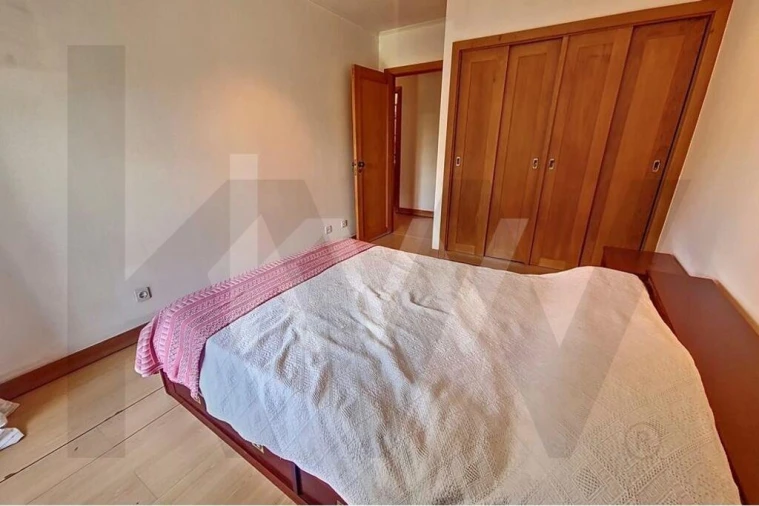 Apartamento T3 para Venda em Santa Clara Foto 16