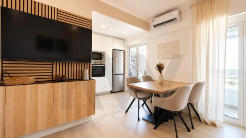 Apartamento T4 para Venda em Mina de Água