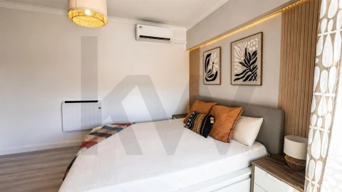 Apartamento T4 para Venda em Mina de Água