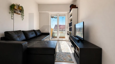 Apartamento T4 para Venda em Mina de Água