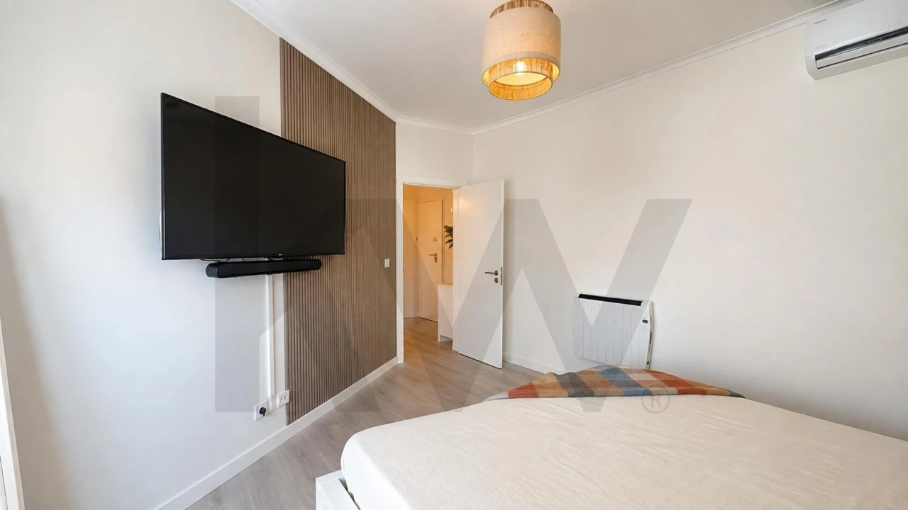 Apartamento T4 para Venda em Mina de Água Foto 7