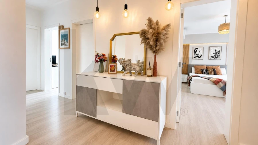 Apartamento T4 para Venda em Mina de Água Foto 5