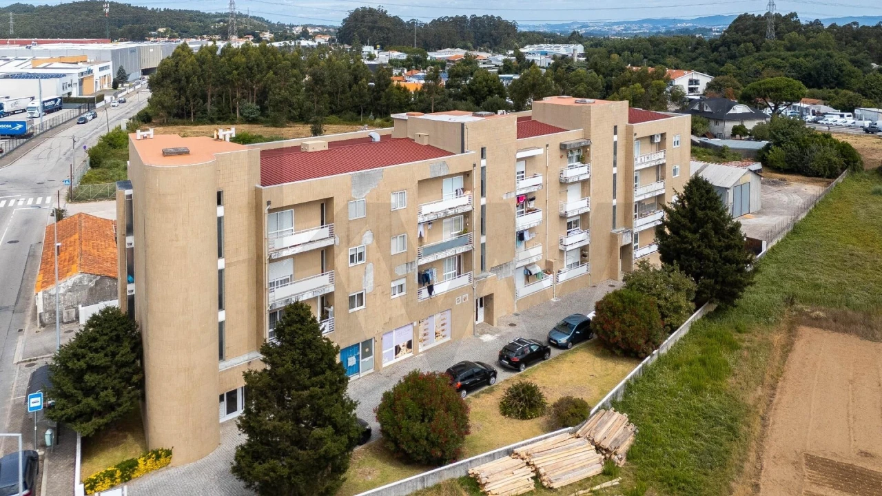 Apartamento T3 para Venda em Pedroso e Seixezelo Foto 1
