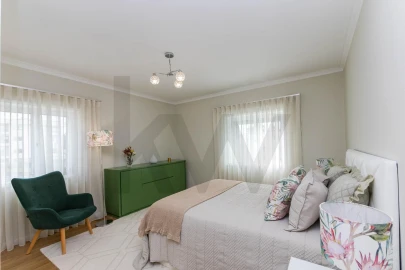 Apartamento T3 para Venda em Pedroso e Seixezelo