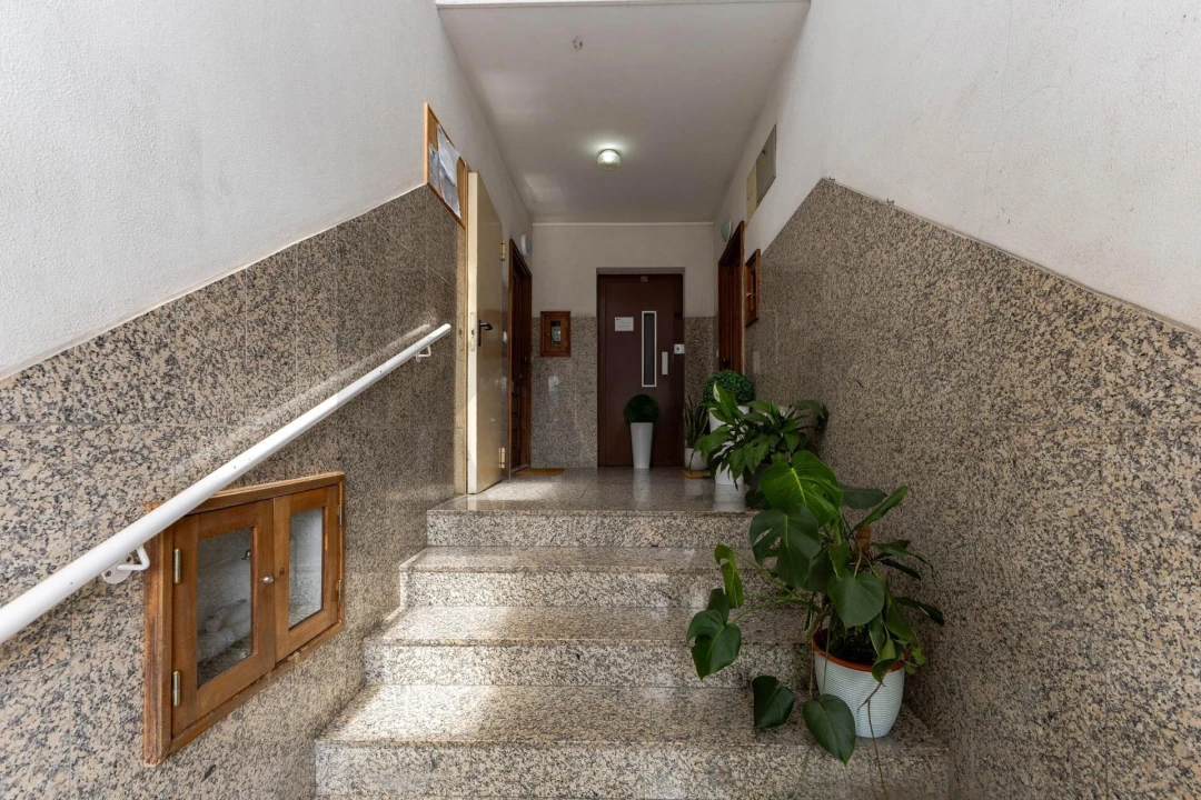 Apartamento T3 para Venda em Pedroso e Seixezelo Foto 2