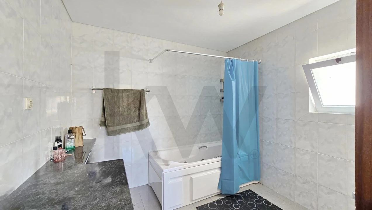 Prédio para Venda em Requeixo, Nossa Senhora de Fátima e Nariz Foto 37