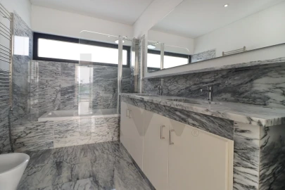 Apartamento T3 para Arrendamento em Cascais e Estoril