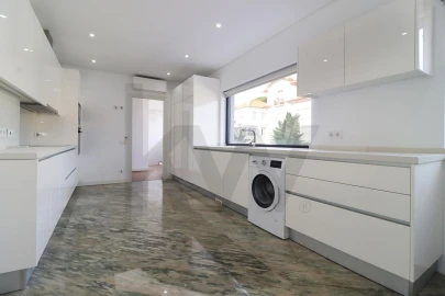 Apartamento T3 para Arrendamento em Cascais e Estoril