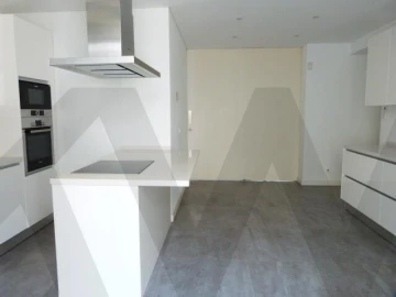Apartamento T3 para Arrendamento em Cascais e Estoril