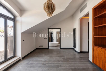 Apartamento T4 para Venda em Misericórdia