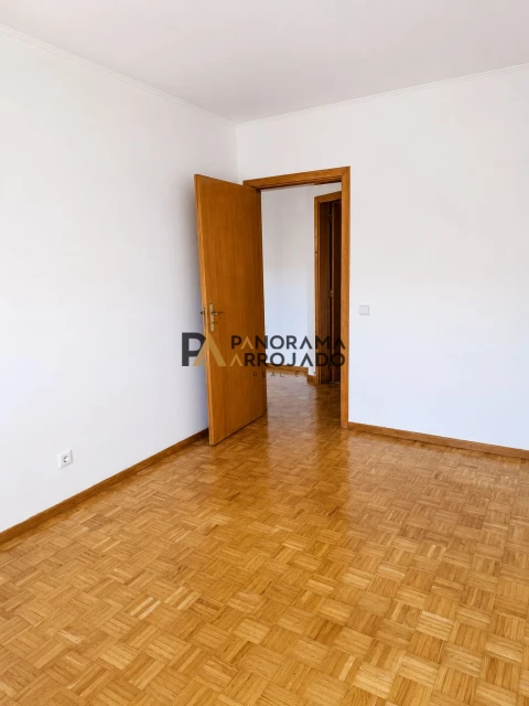 Apartamento T2 para Venda em Caparica e Trafaria