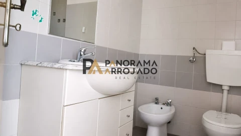 Apartamento T2 para Venda em Caparica e Trafaria