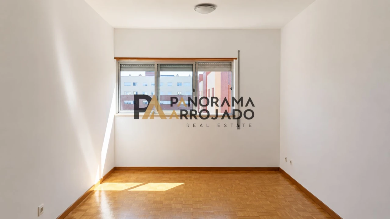 Apartamento T2 para Venda em Caparica e Trafaria Foto 15