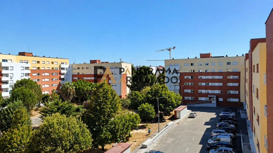 Apartamento T2 para Venda em Caparica e Trafaria Foto 21
