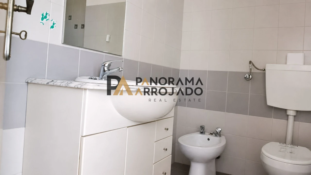 Apartamento T2 para Venda em Caparica e Trafaria Foto 6