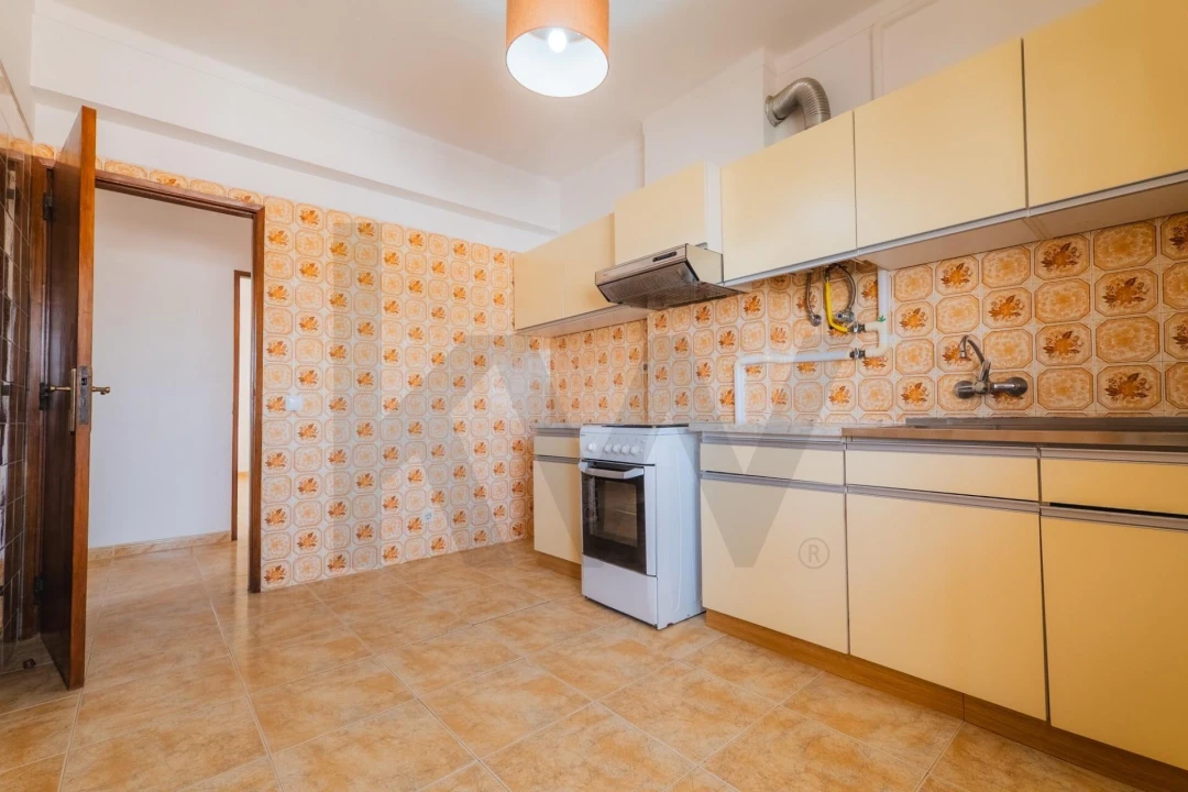 Apartamento T2 para Venda em Portimão Foto 26