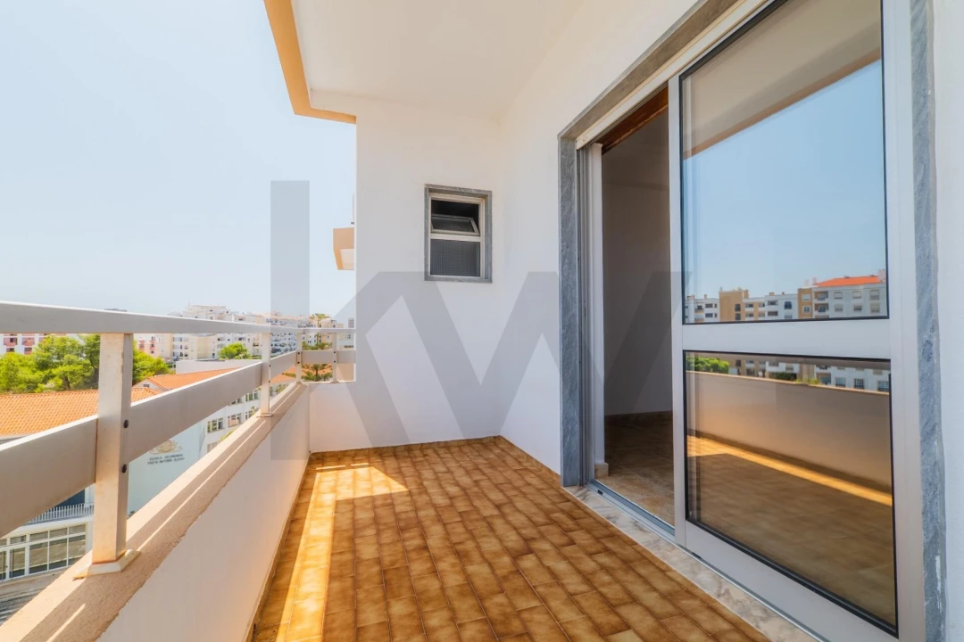 Apartamento T2 para Venda em Portimão Foto 21