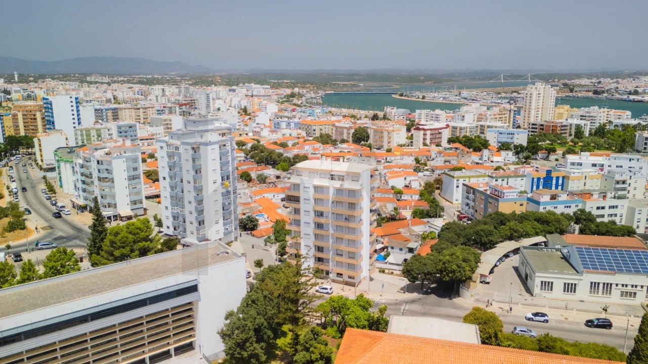 Apartamento T2 para Venda em Portimão Foto 41