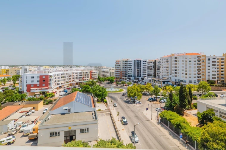 Apartamento T2 para Venda em Portimão Foto 24
