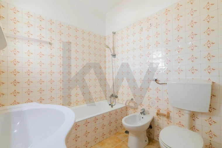 Apartamento T2 para Venda em Portimão Foto 17