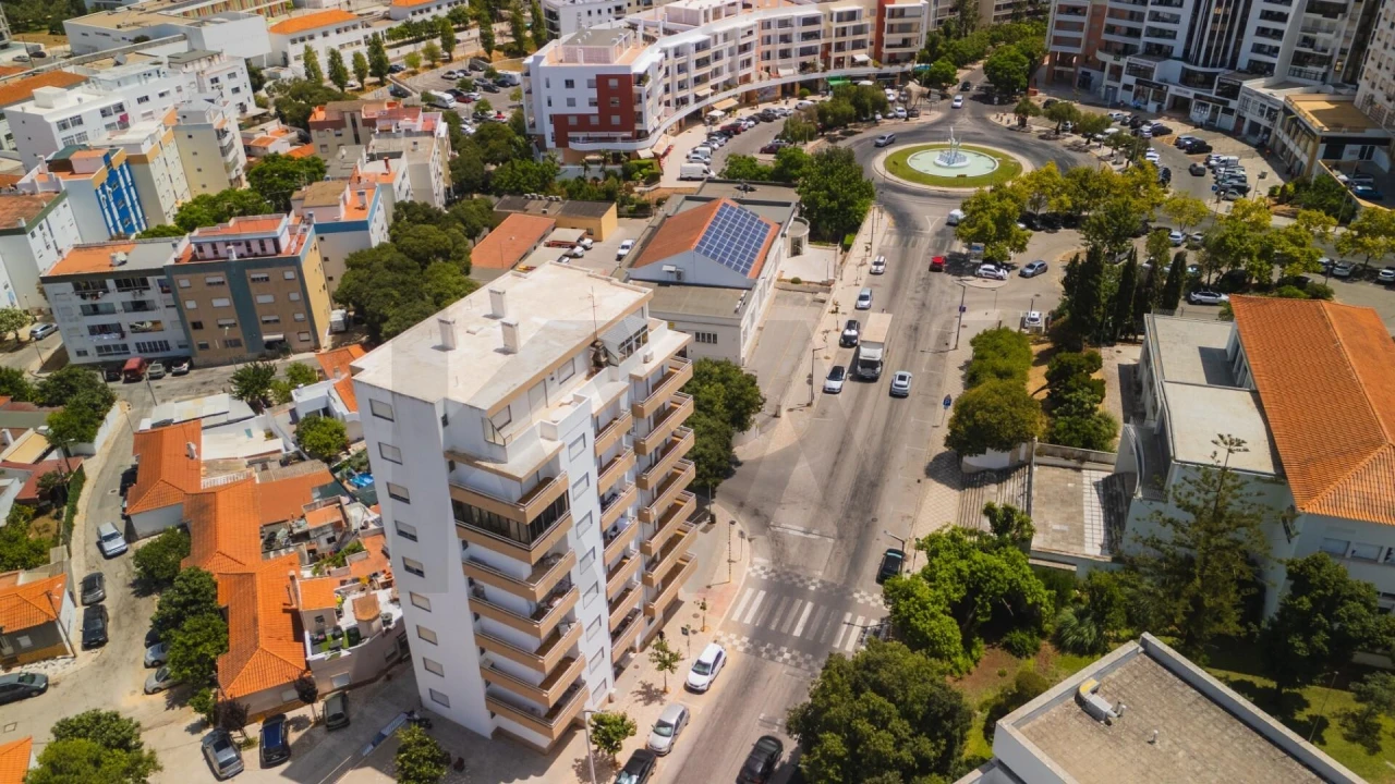 Apartamento T2 para Venda em Portimão Foto 51