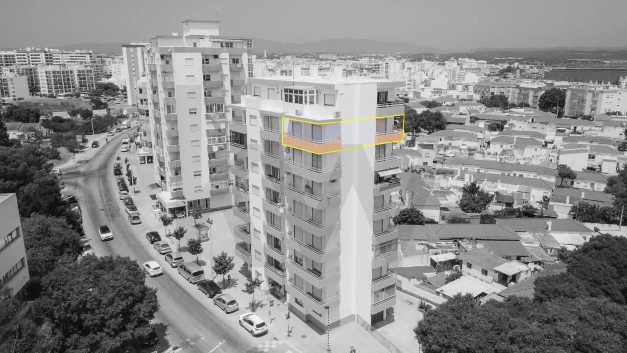 Apartamento T2 para Venda em Portimão Foto 4