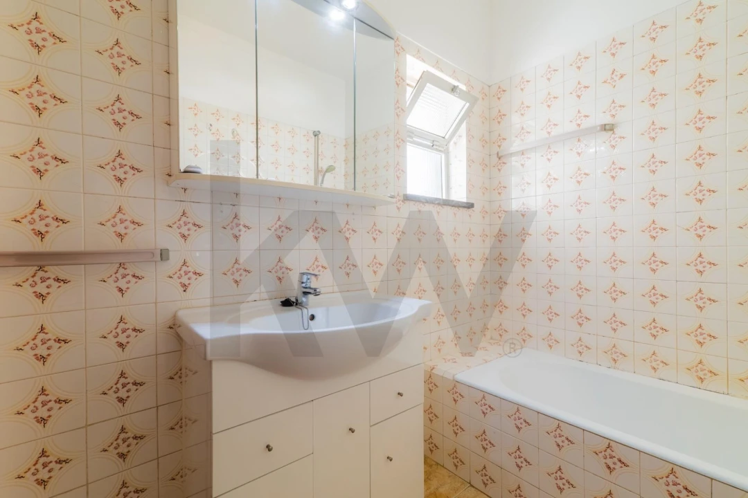 Apartamento T2 para Venda em Portimão Foto 16