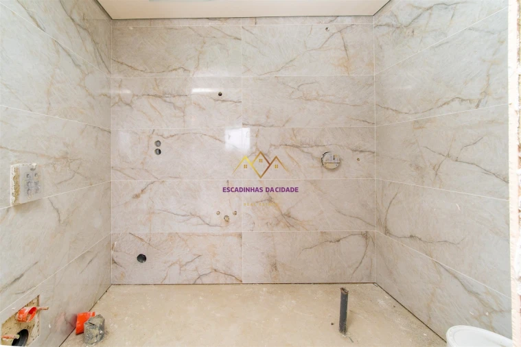 Apartamento T2 para Venda em Sacavém e Prior Velho Foto 28