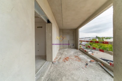 Apartamento T2 para Venda em Sacavém e Prior Velho