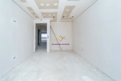 Apartamento T2 para Venda em Sacavém e Prior Velho
