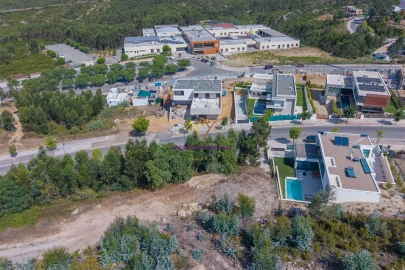 Terreno para Venda em Queluz e Belas