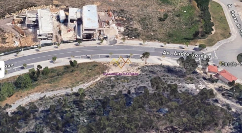 Terreno para Venda em Queluz e Belas