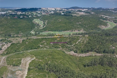 Terreno para Venda em Queluz e Belas