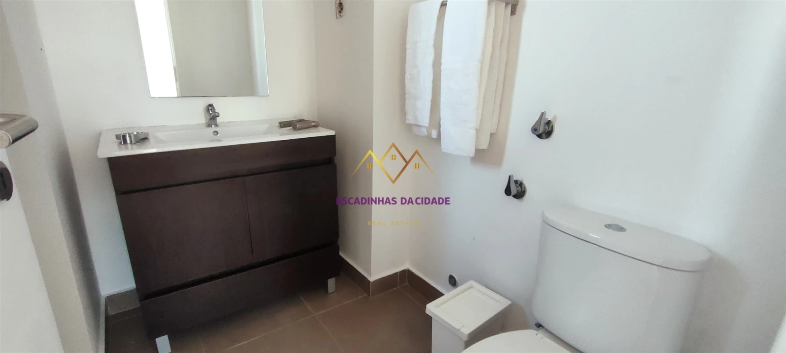 Apartamento T1 para Arrendamento em Misericórdia Foto 13