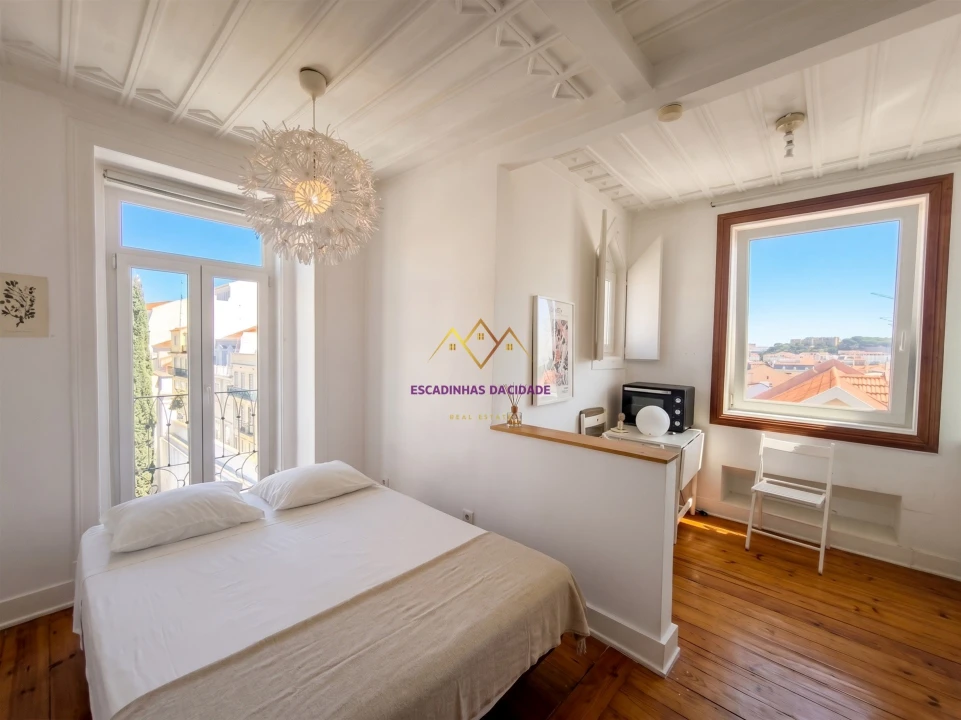 Apartamento T1 para Arrendamento em Misericórdia Foto 1