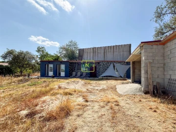 Quinta T1 para Venda em Salgueiro do Campo