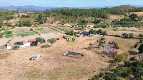 Quinta T1 para Venda em Salgueiro do Campo