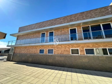 Apartamento T4 para Venda em Póvoa de Varzim, Beiriz e Argivai