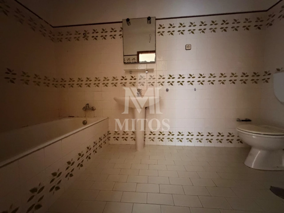 Apartamento T3 para Venda em Darque Foto 4